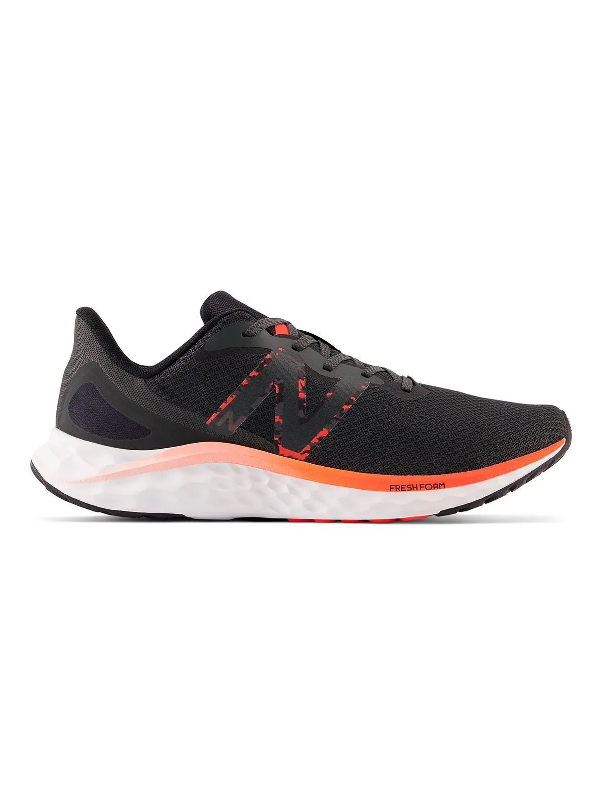 Calzado Deportivo New Balance Fresh Foam Arishi v4 Negro y Naranja