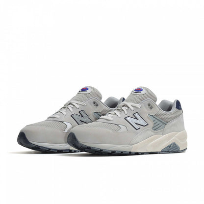 Calzado New Balance 580 gris