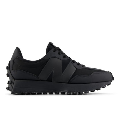 New Balance 327 negro de cuero con detalle en suela