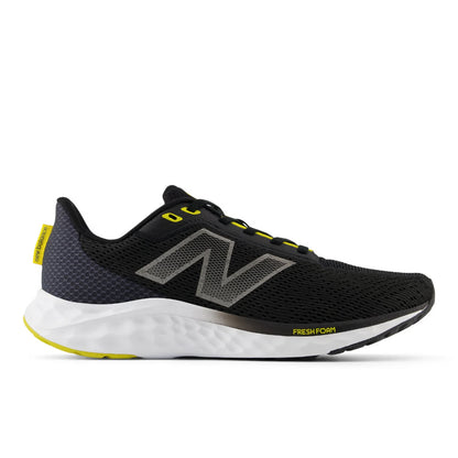 Calzado Deportivo New Balance Fresh Foam Arishi v4 negro y amarillo