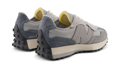 Calzado New Balance U327WGC gris